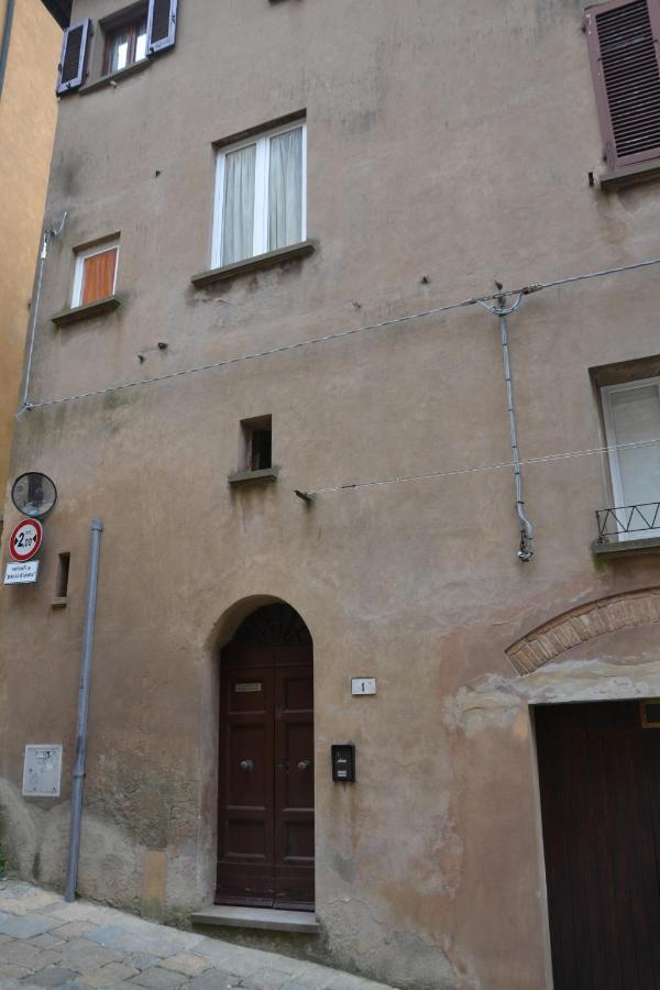 Il Nido Dei Priori Apartment Volterra Exterior foto