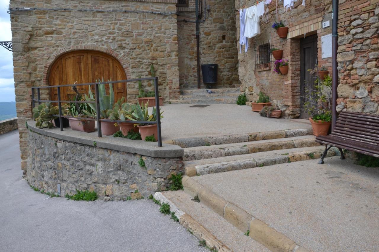 Il Nido Dei Priori Apartment Volterra Exterior foto